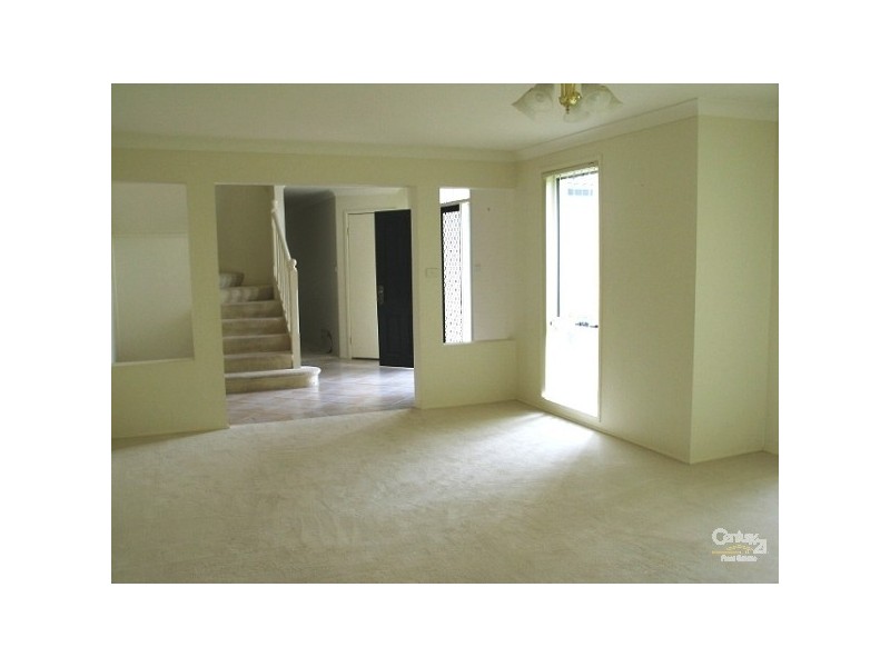 4 Dunbar Place, Kellyville NSW 2155