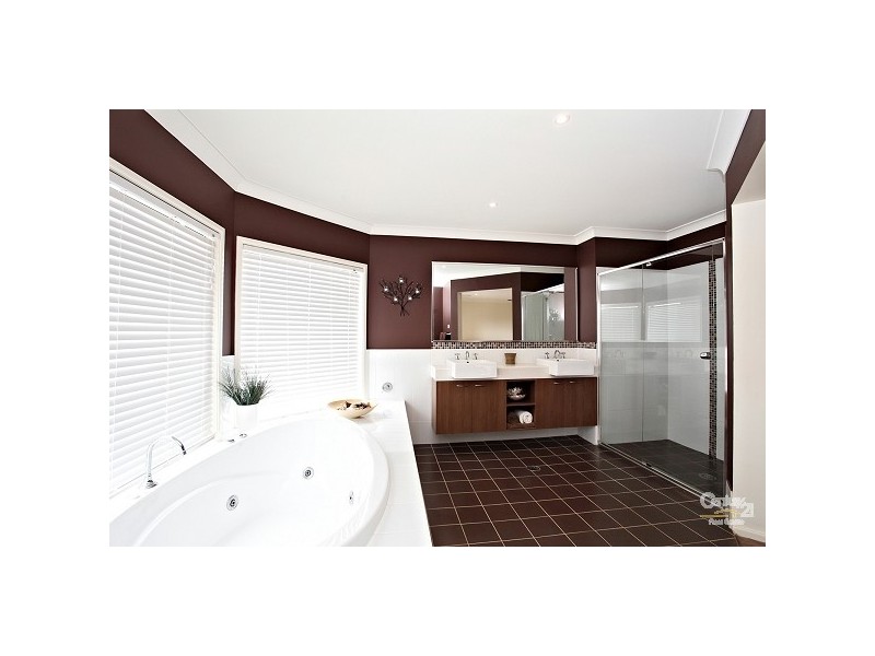 12 Bruton Ave, Kellyville Ridge NSW 2155