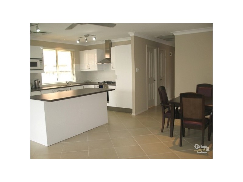 28 Aberdour Ave, Rouse Hill NSW 2155