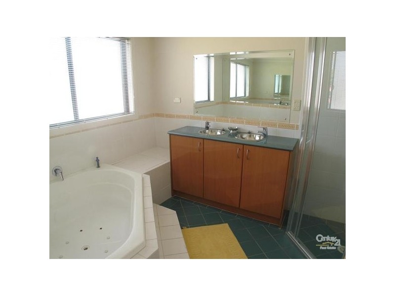 52 Crestview Ave, Kellyville NSW 2155