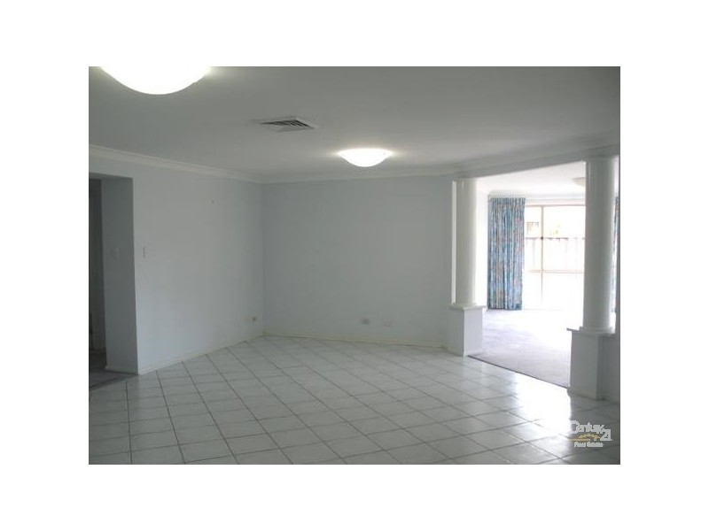 30 Kinnard Way, Kellyville NSW 2155