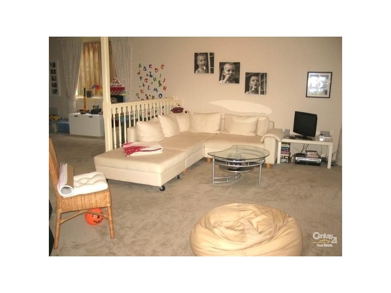 2/6 Ripley Glade, Bella Vista NSW 2153