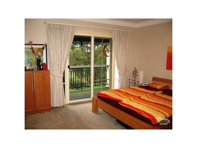 2/6 Ripley Glade, Bella Vista NSW 2153