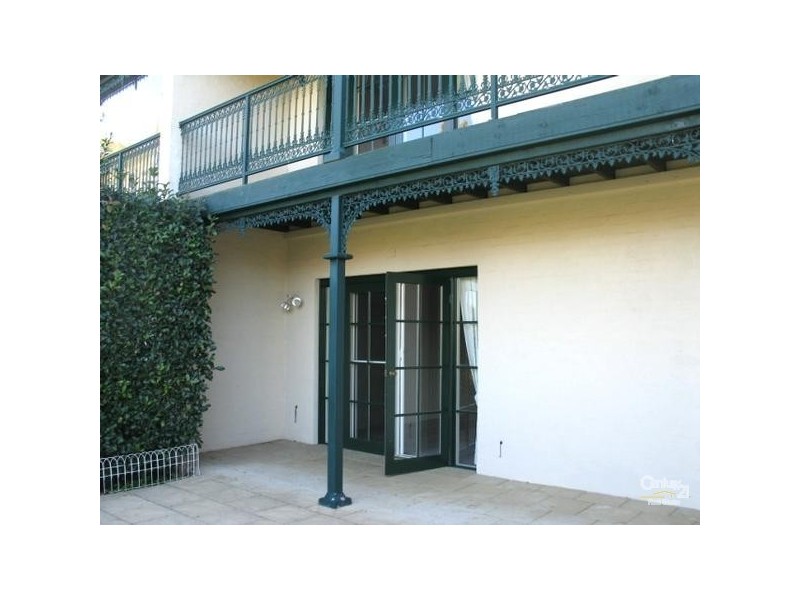 2/6 Ripley Glade, Bella Vista NSW 2153