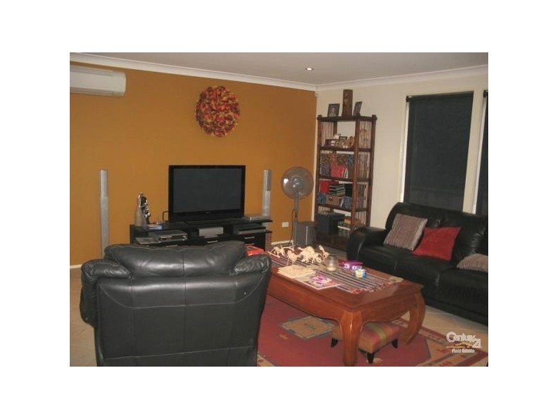 2 Balfour Ave, Beaumont Hills NSW 2155