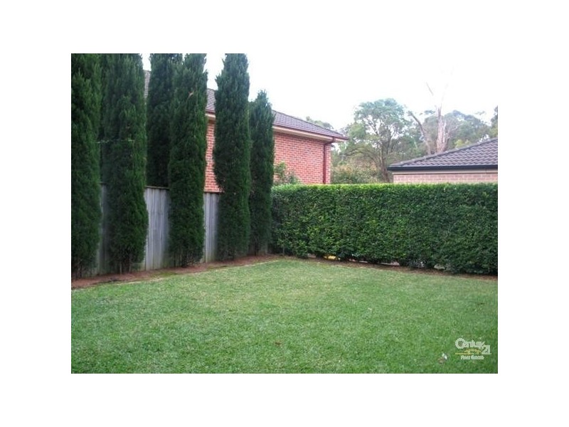 2 Balfour Ave, Beaumont Hills NSW 2155