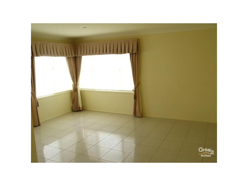 10 Kirton St, Stanhope Gardens NSW 2768