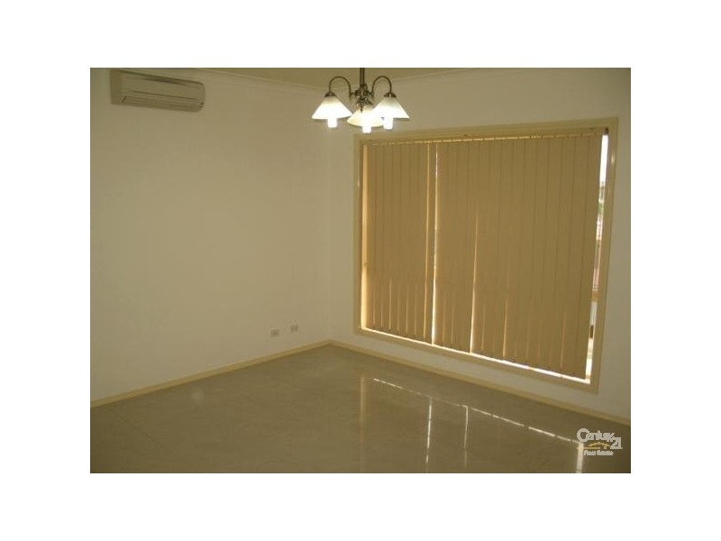 1B Torrence Cres, Quakers Hill NSW 2763