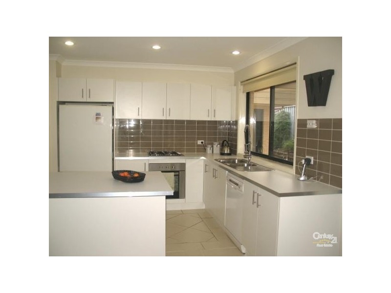 11 Pinehurst Ave, Rouse Hill NSW 2155