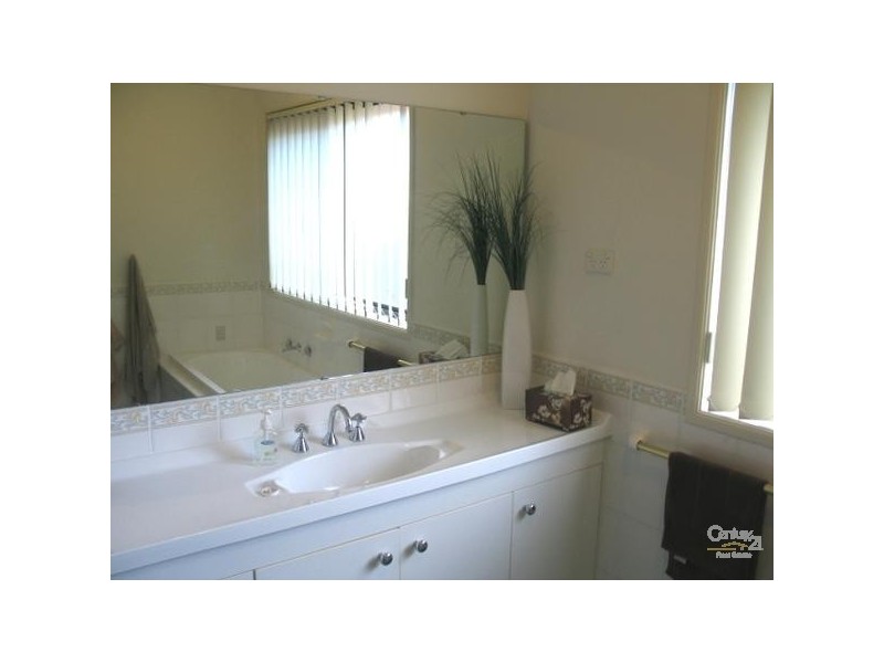 11 Pinehurst Ave, Rouse Hill NSW 2155