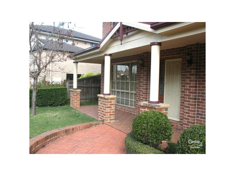 4 Balfour Ave, Beaumont Hills NSW 2155