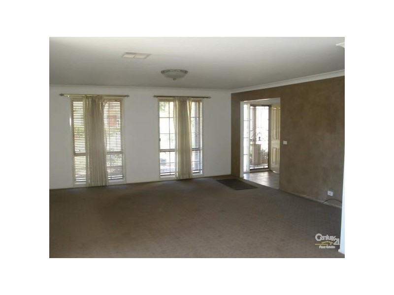 6 Brampton Drive, Beaumont Hills NSW 2155