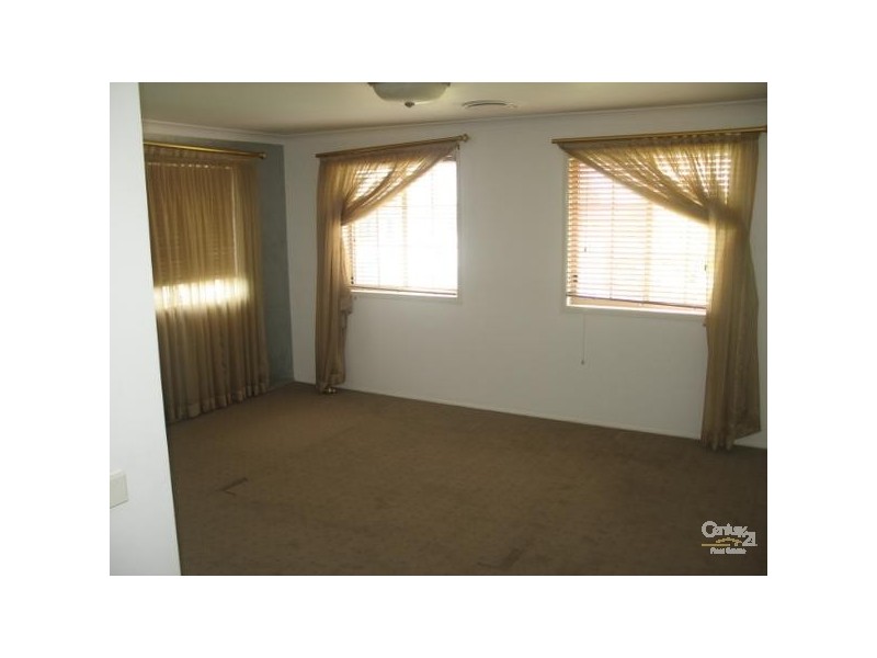 6 Brampton Drive, Beaumont Hills NSW 2155