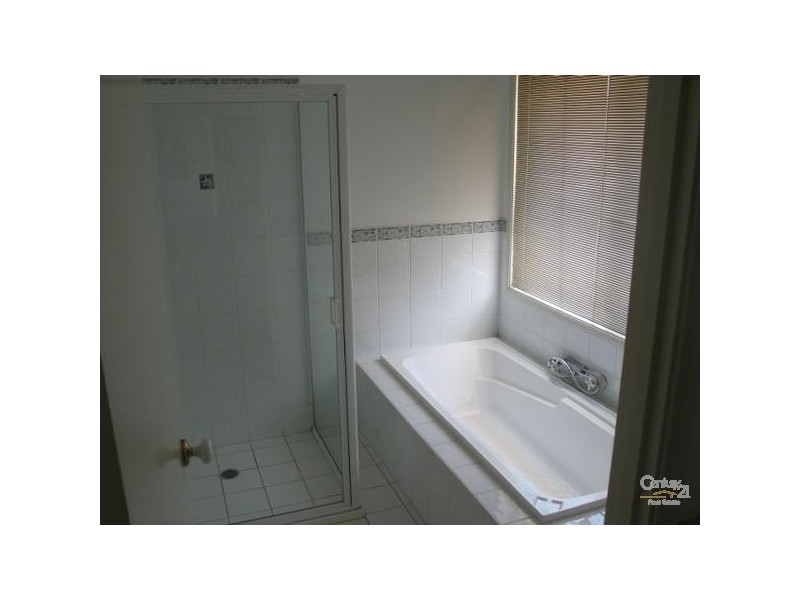 6 Brampton Drive, Beaumont Hills NSW 2155