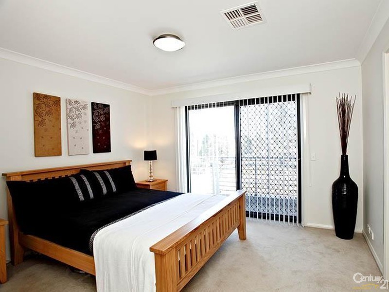 172 Stanhope Parkway, Stanhope Gardens NSW 2768