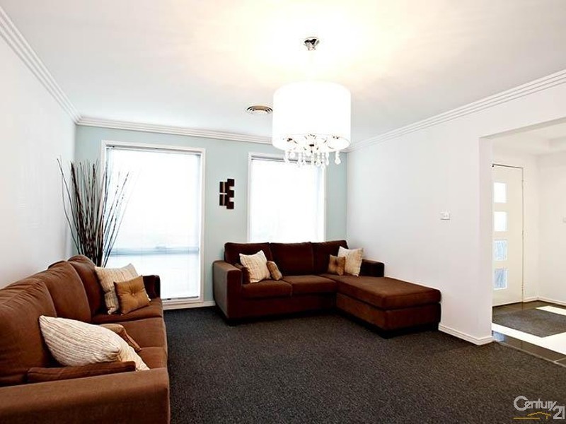 47 Rebellion Cct, Beaumont Hills NSW 2155
