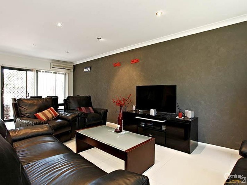 2 Kendell St, Stanhope Gardens NSW 2768