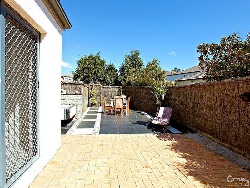 2 Kendell St, Stanhope Gardens NSW 2768