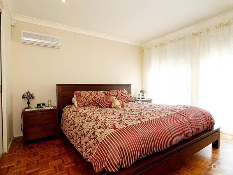 17 Guardian Ave, Beaumont Hills NSW 2155