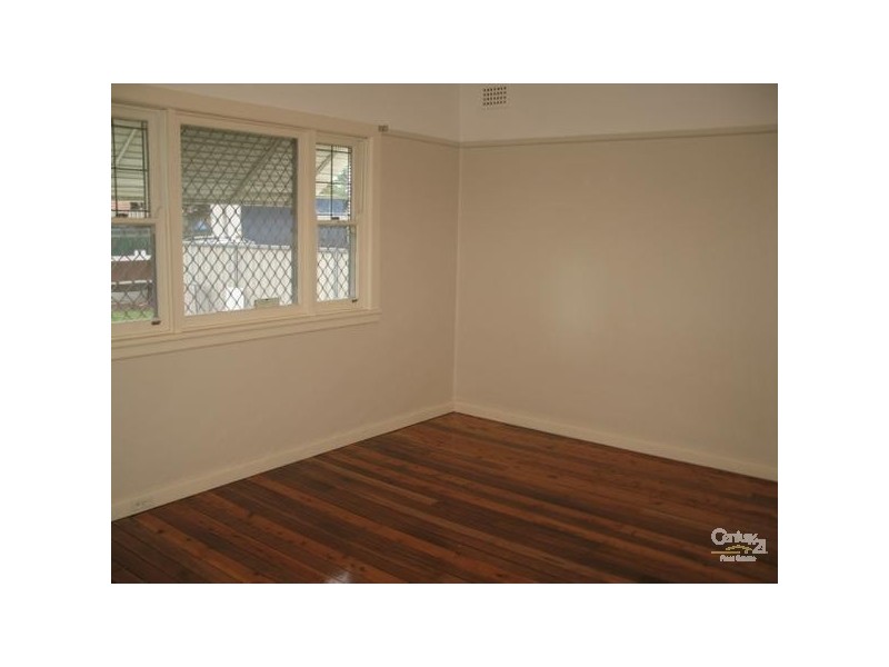 36 Lisgar St, Merrylands NSW 2160