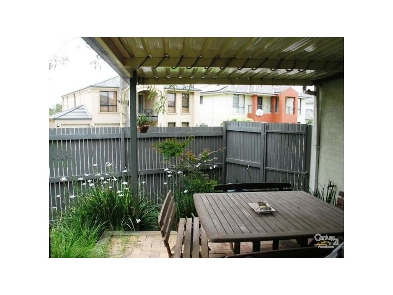 2 Maidstone St, Stanhope Gardens NSW 2768