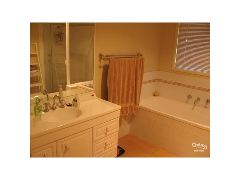 6 Hyatt Close, Rouse Hill NSW 2155