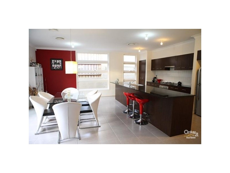 28 Benson Rd, Beaumont Hills NSW 2155
