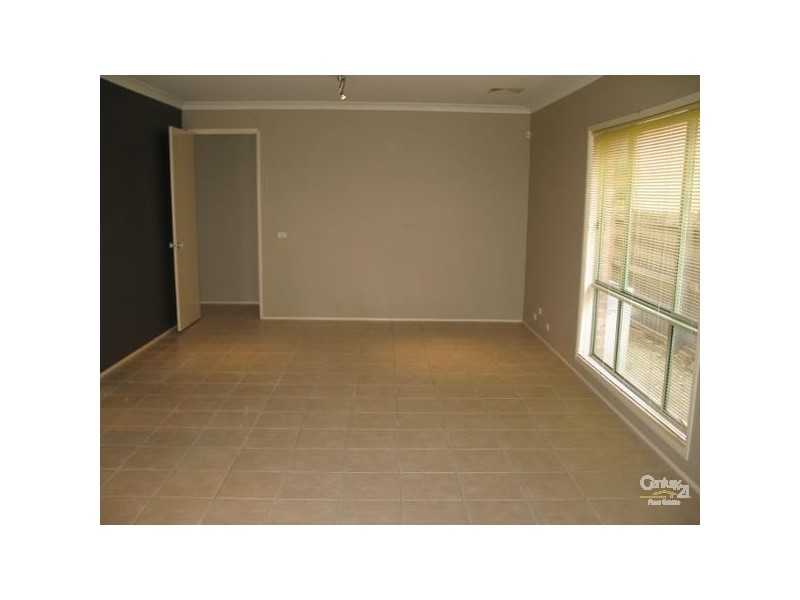 27 Adelphi St, Rouse Hill NSW 2155