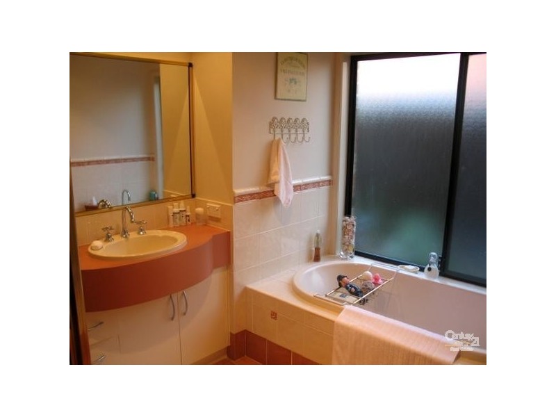 12 Yellowgum Ave, Rouse Hill NSW 2155