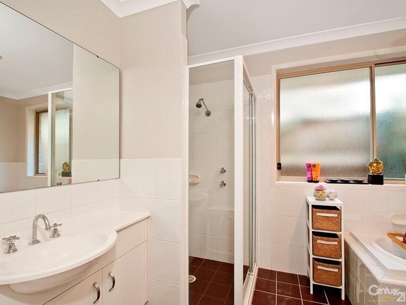 13 Rebellion Cct, Beaumont Hills NSW 2155