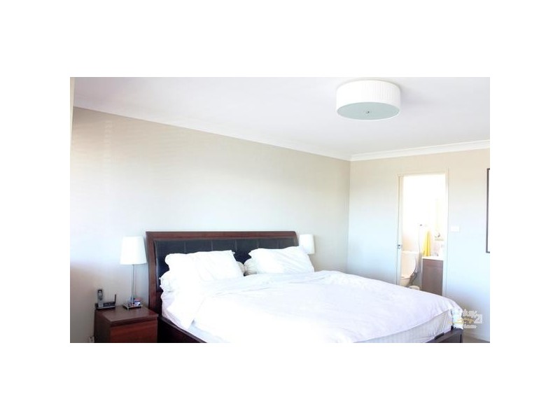 8 Allambie St, The Ponds NSW 2769