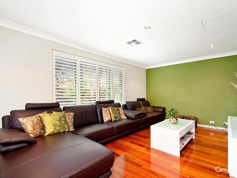 6 Islington Rd, Stanhope Gardens NSW 2768