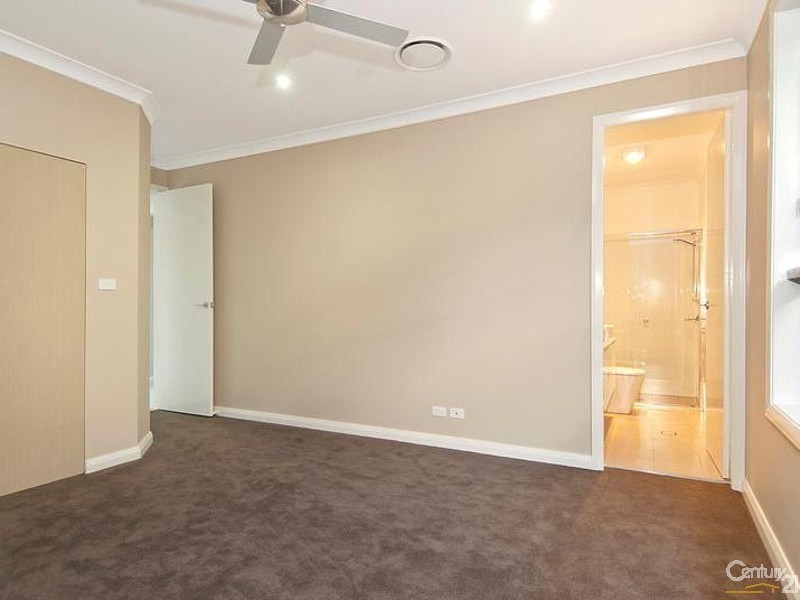 33 Amarco Cct, The Ponds NSW 2769