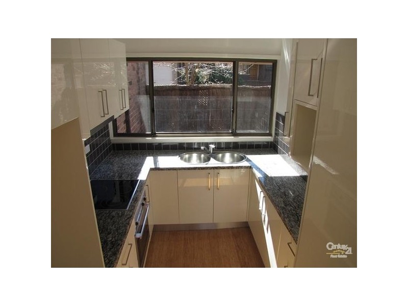 14/2 Cross St, Baulkham Hills NSW 2153