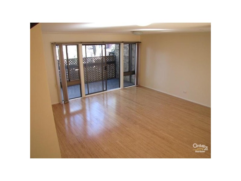 14/2 Cross St, Baulkham Hills NSW 2153