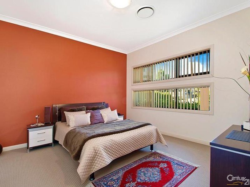 38 Upton St, Stanhope Gardens NSW 2768