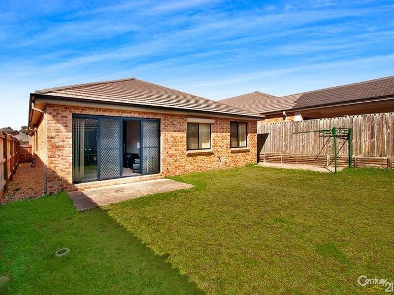 38 Upton St, Stanhope Gardens NSW 2768