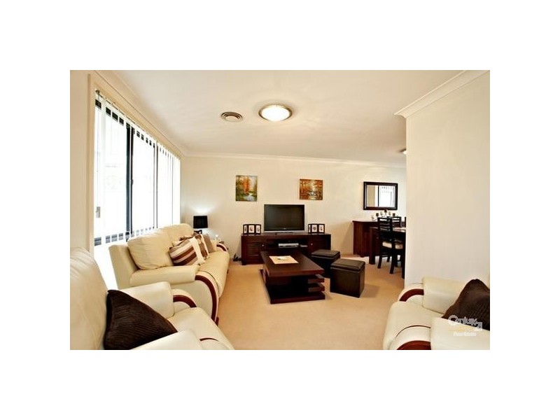 17 Aberdour Ave, Rouse Hill NSW 2155
