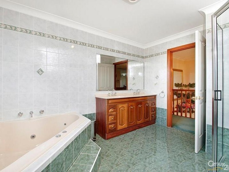 10 Julian Close, Kellyville NSW 2155