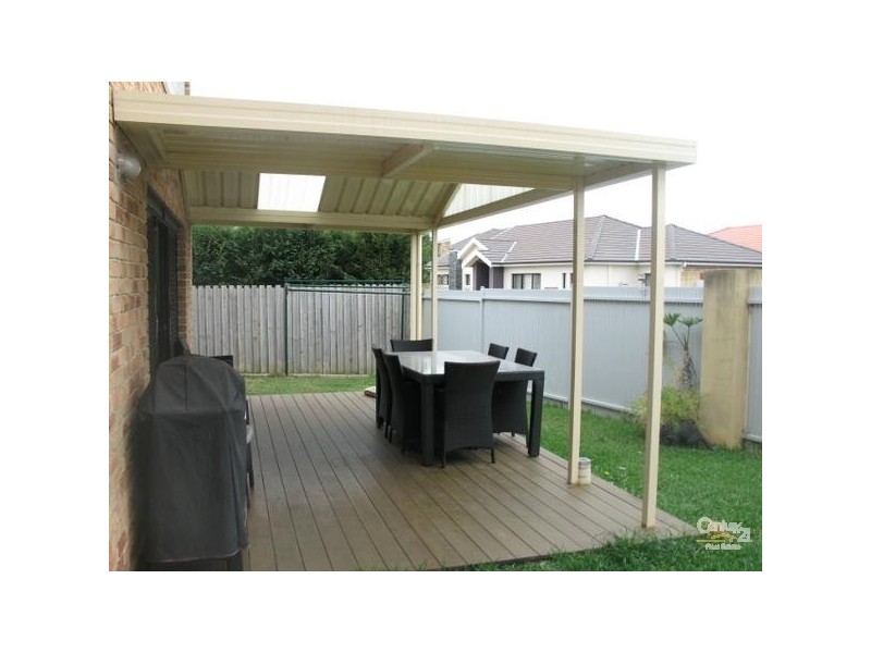 26 Castleford Tce, Stanhope Gardens NSW 2768