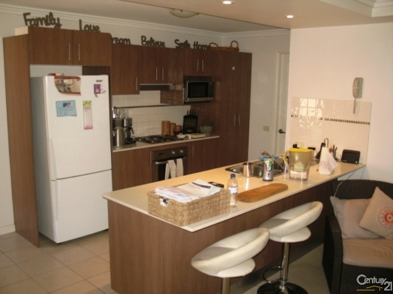 28 Rebellion Cct, Beaumont Hills NSW 2155