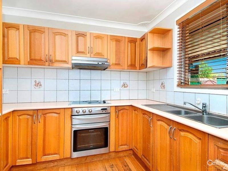 93 Railway Road, Quakers Hill NSW 2763