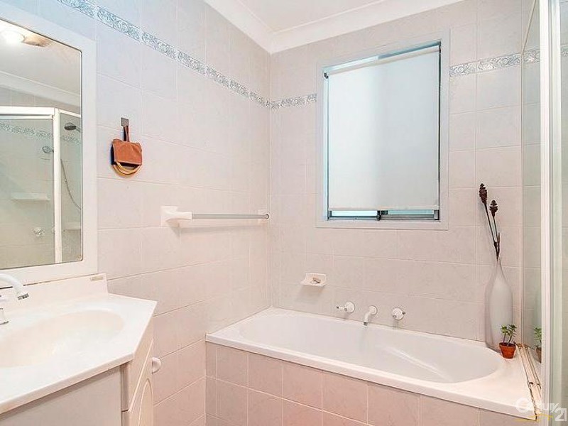 93 Railway Road, Quakers Hill NSW 2763