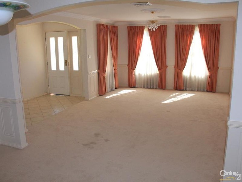 30 Carlisle Cres, Kellyville NSW 2155