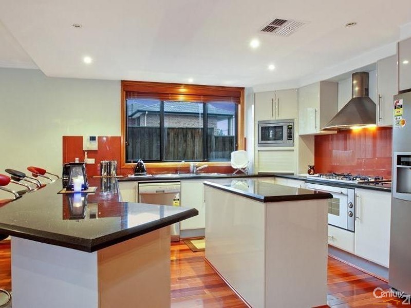 23 Glasshouse Rd, Beaumont Hills NSW 2155
