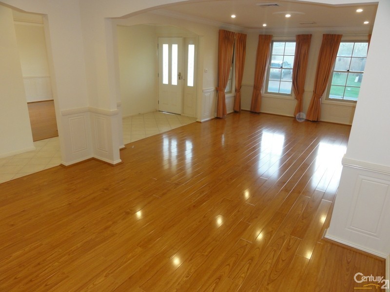 30 Carlisle Cres, Kellyville NSW 2155