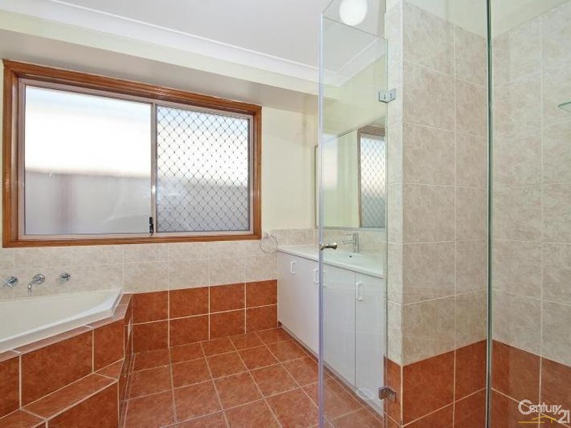 20 Thompson Cres, Glenwood NSW 2768