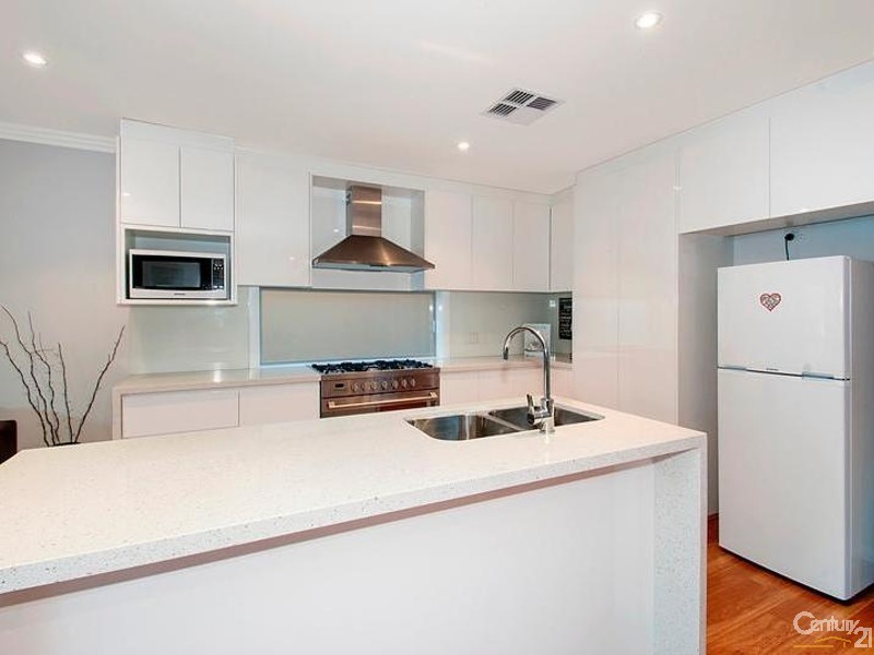 23 Abermain Ave, The Ponds NSW 2769