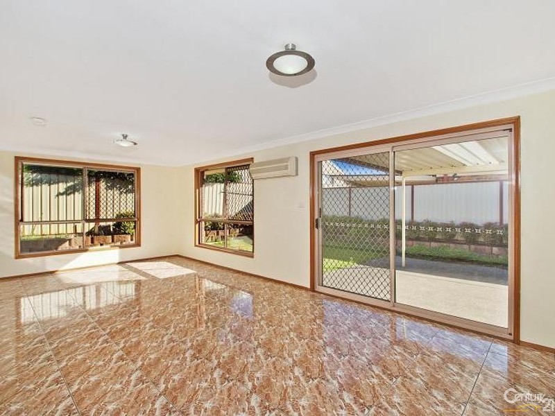 20 Thompson Cres, Glenwood NSW 2768