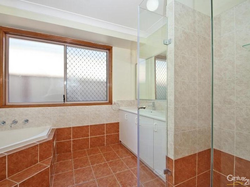 20 Thompson Cres, Glenwood NSW 2768